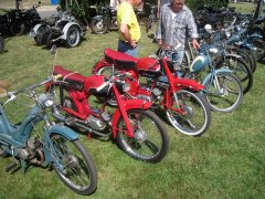 Victoria-Mopeds bis zum Abwinken: Vicky, Avanti, Tory.