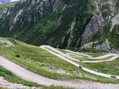 Reise nach Elba 2016: Abfahrt vom Gotthard über die Tremola–Schlucht.