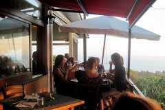 2016: Auf der Terrasse im „Mickey Mouse”, Capoliveri, Elba.