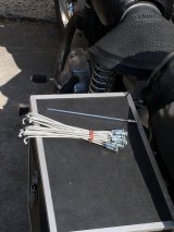Die in Genua gefundenen Ersatzspeichen für das Hinterrad.