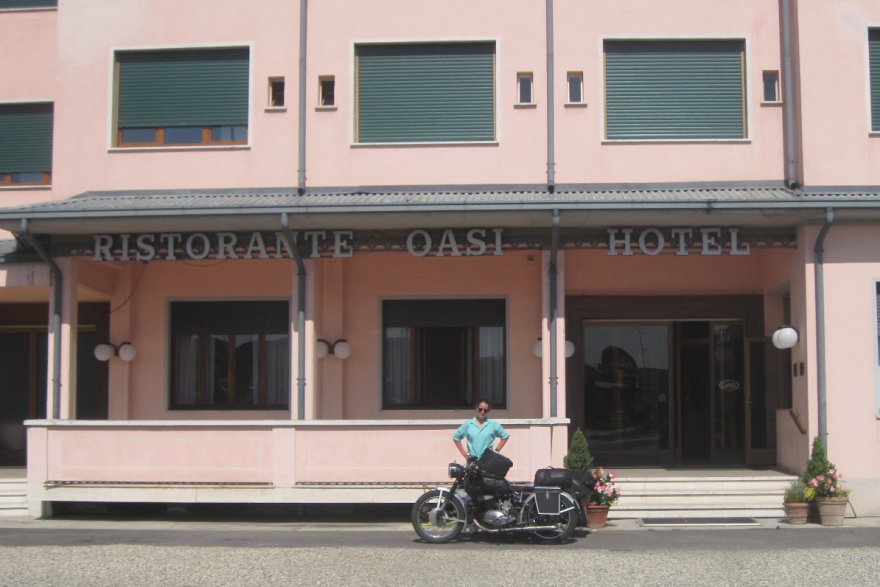 Das Hotel „Oasi” in Tortona in der Lombardei