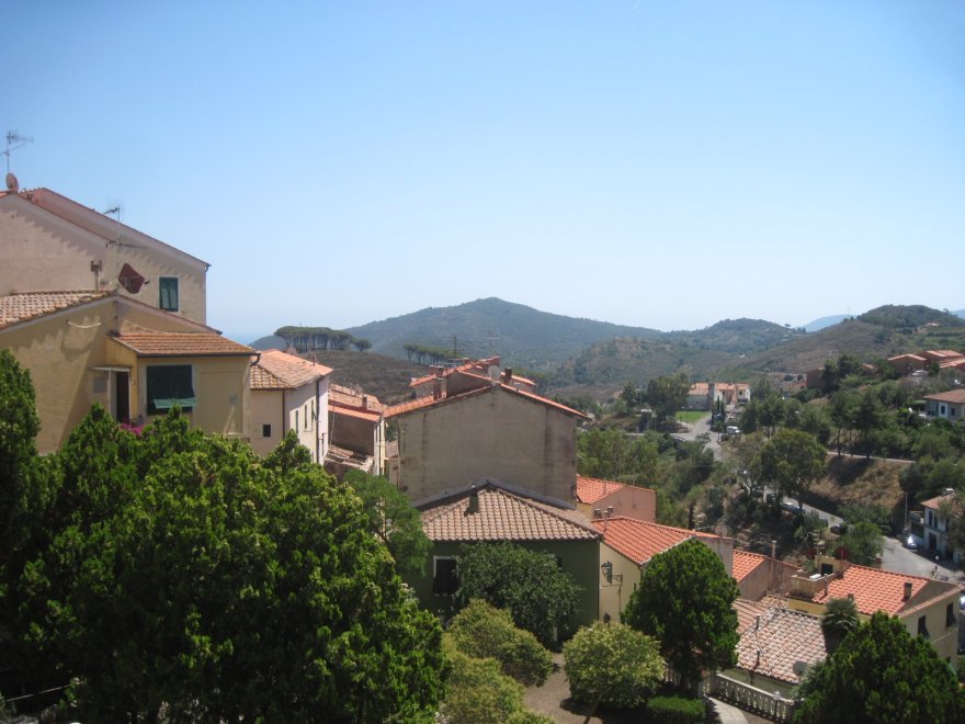 Blick von Rio nell'Elba nach Süden.