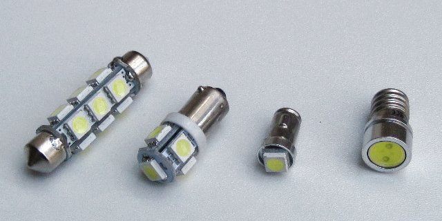 LED–Lampen für 6 Volt: Soffitte, BA9s, BA7s und E10.
