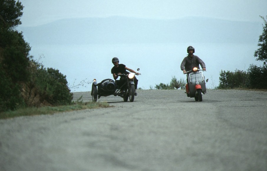 Elba 1989: Victoria–Gespann und eine GS3–Vespa mit Augsburger Karosserie.